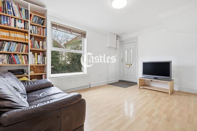 100, Henningham Road, London photo 3