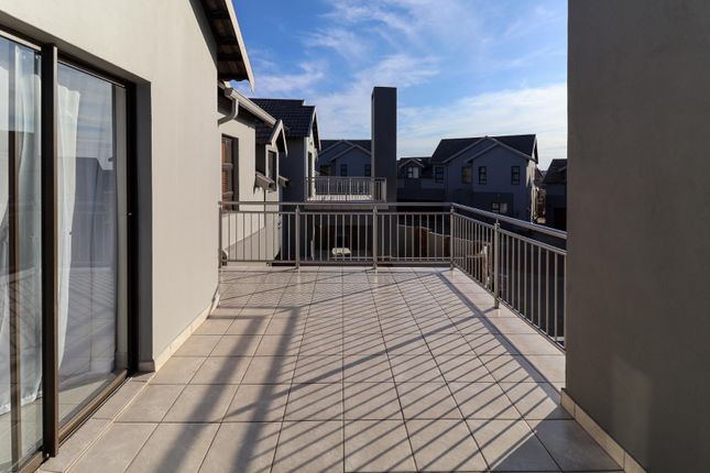 Town house for sale in Woodland Hills Wildlife Estate, Bloemfontein, South Africa