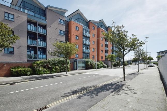 Thumbnail Flat for sale in Kings Road, Swansea