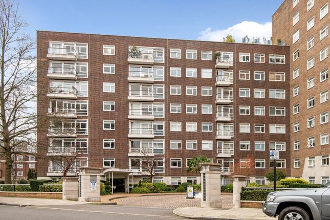 Flat for sale in Sheringham, Queensmead, St Johns Wood Park, London