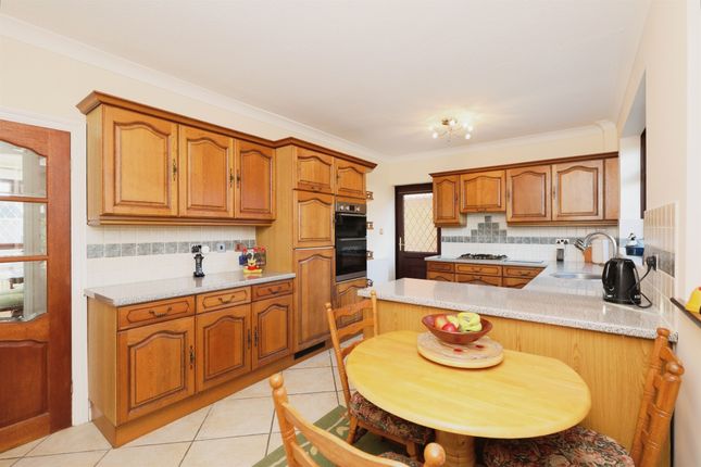 12, North Moor Drive, Doncaster photo 2