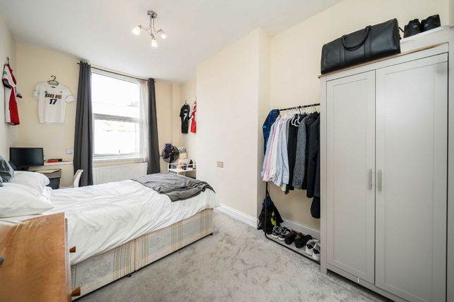Flat A, 7, Tulse Hill, London photo 4
