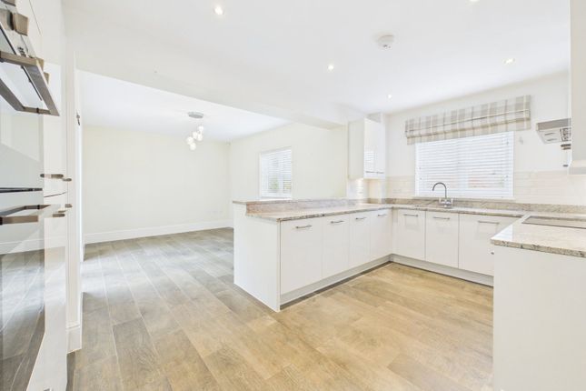 23, Morgans Road, Calne photo 4