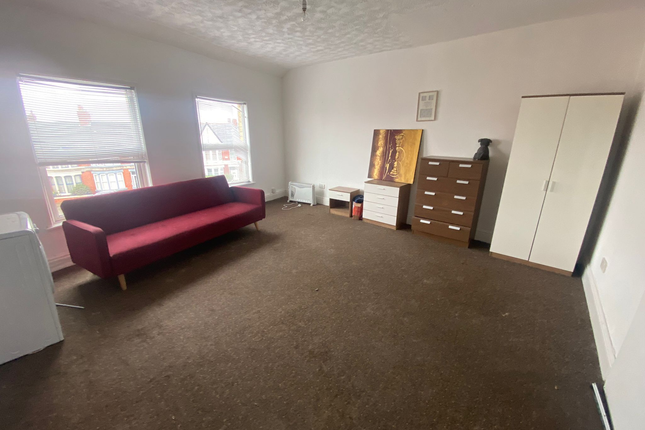 Thumbnail Flat to rent in Liscard Road, Wallasey