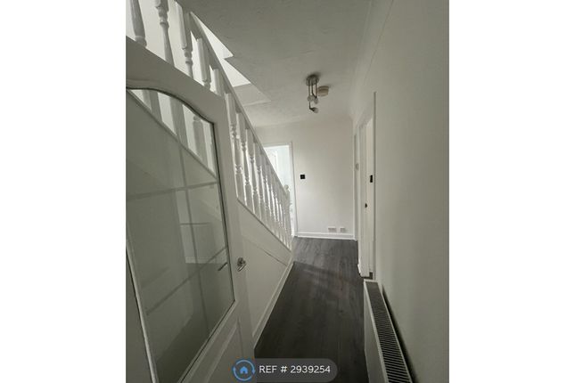 Bankhead Place, Airdrie photo 2
