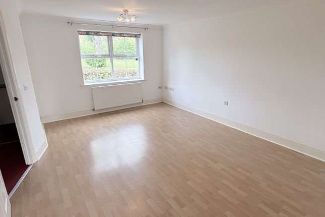 6, Browns Walk, Thatcham photo 3