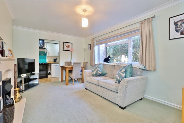 1, Highclere Court, Woking photo 4