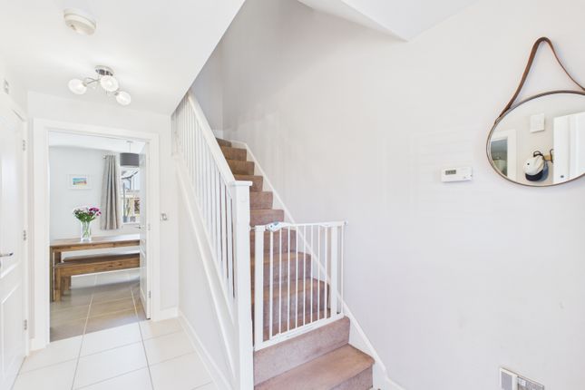 4 Camellia Way, Whiteley, Fareham photo 4