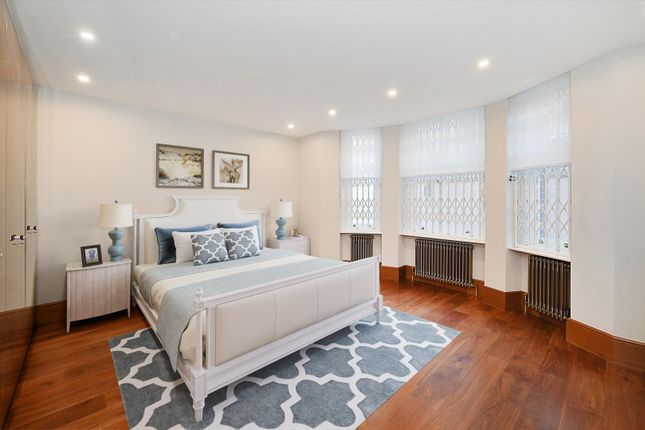 Flat for sale in Montagu Mansions, Marylebone