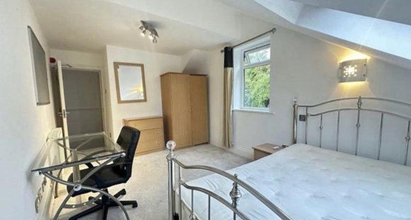 129, Brailsford Road, Manchester photo 4