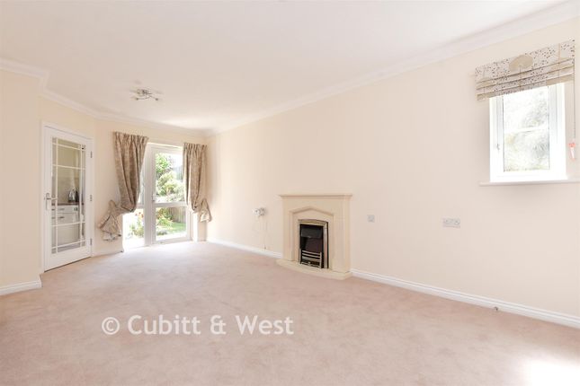 Apartment, Greenacres Lodge, Warlingham photo 3