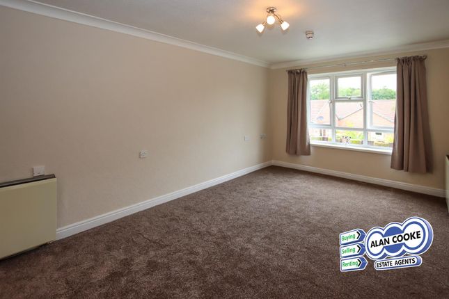 26 Woodlands, The Spinney, Leeds photo 2