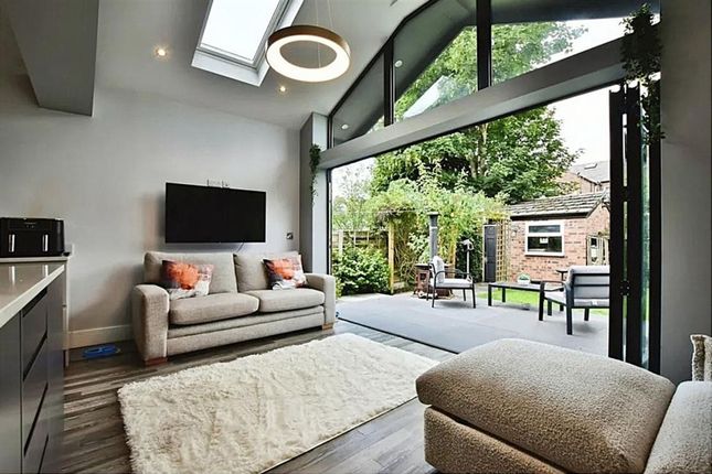 13 Beech Avenue, Manchester photo 4