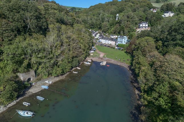 1 Waterhead Terrace Brixham Road, Dartmouth photo 3