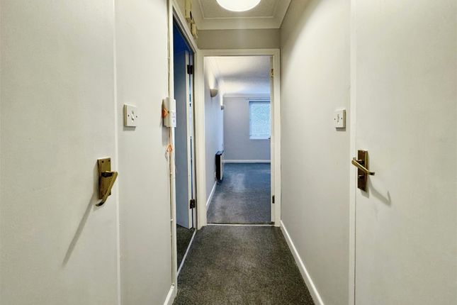Flat for sale in Homedove House, Blundellsands Road East, Blundellsands