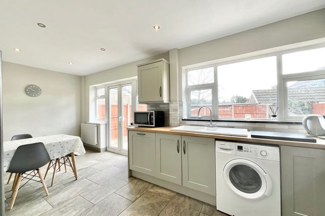 13 Cranberry Avenue, Stoke-On-Trent photo 3