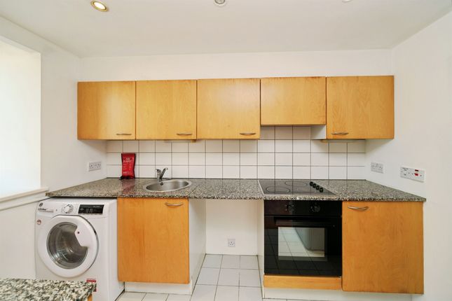 Apartment 14, 1., Royal Quay, Liverpool photo 2