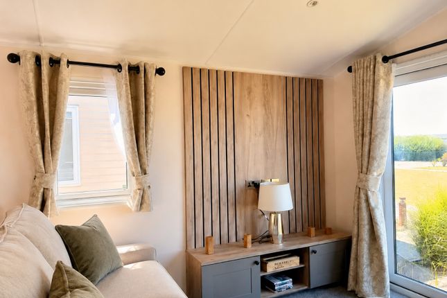4, Seaview Holiday Park, Whitstable photo 2