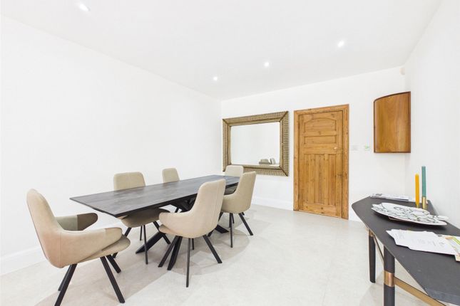 22,, Pensford Avenue, Kew photo 5