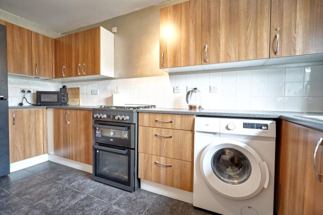 30, School Lane, Sawbridgeworth photo 5