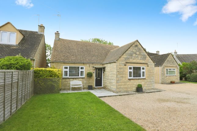Thumbnail Bungalow for sale in Letch Hill Drive, Bourton-On-The-Water, Cheltenham