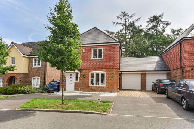 Thumbnail Link-detached house for sale in Silent Garden Road, Liphook