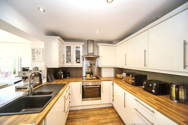 20 Darley Road, Wigan photo 3
