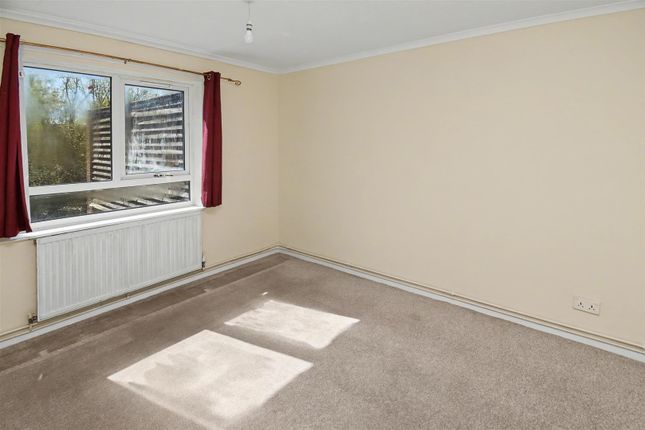 1, Dresden Close, Corby photo 5