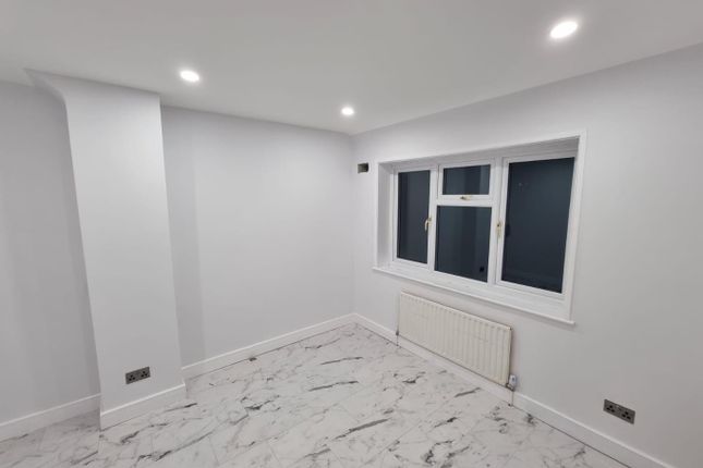 Thumbnail Terraced house to rent in Dunkery Road, London