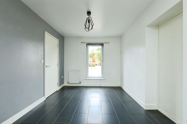 7, Haydock Chase, Sheffield photo 4