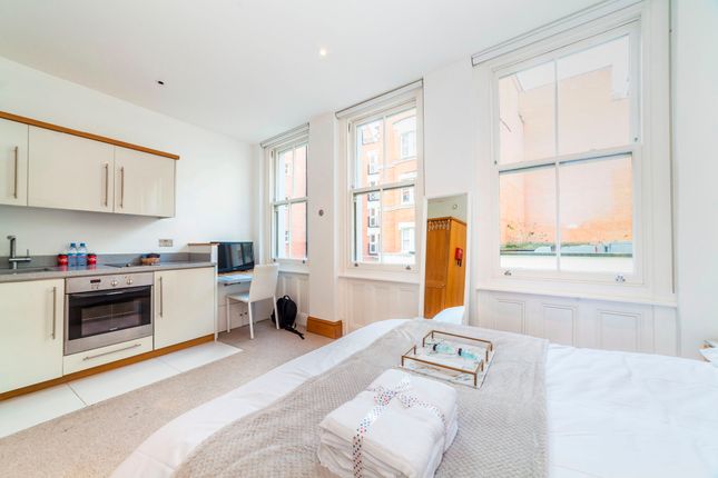 Flat 4, London photo 2