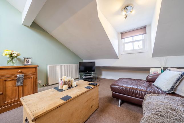 Flat 2, 36 Main Street, Carnforth photo 2
