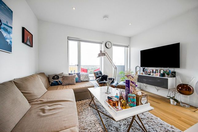 Flat for sale in Maud Street, Canning Town