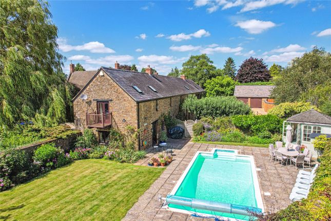 Detached house for sale in Overthorpe, Nr Banbury, Oxfordshire