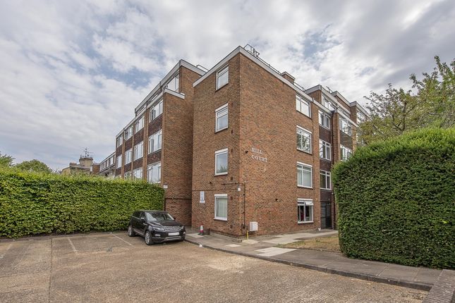 Flat 29, Hill Court, Putney Hill, London photo 2