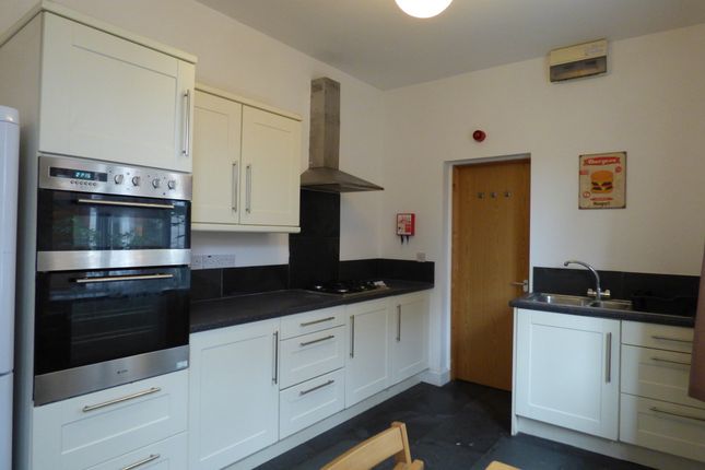 2 Bedroom Houses To Let Near Soar Valley College