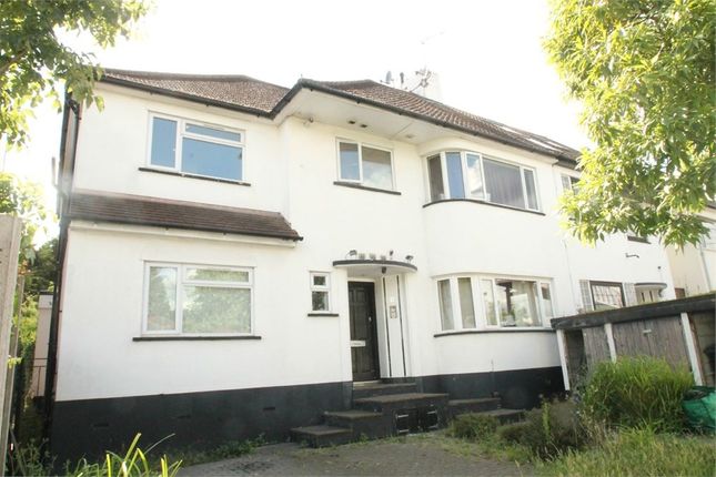 Thumbnail Flat to rent in Wigram Road, Wanstead