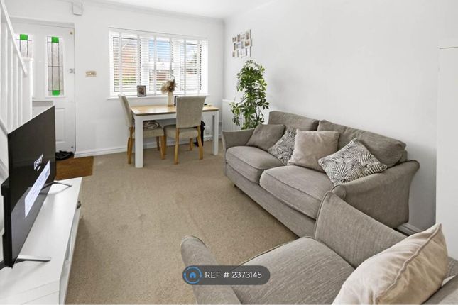 Lyon Oaks, Warfield, Bracknell photo 2