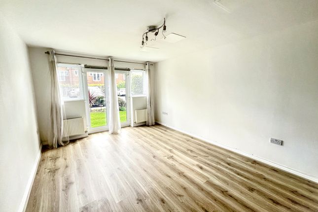 2-bed flat on 4, Coopers Court, Turners Close, £375,000