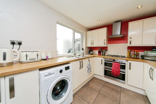 145, Fishers Lane, Wirral photo 3