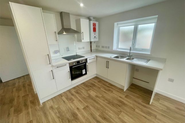 32 Slades Road, St Austell photo 2