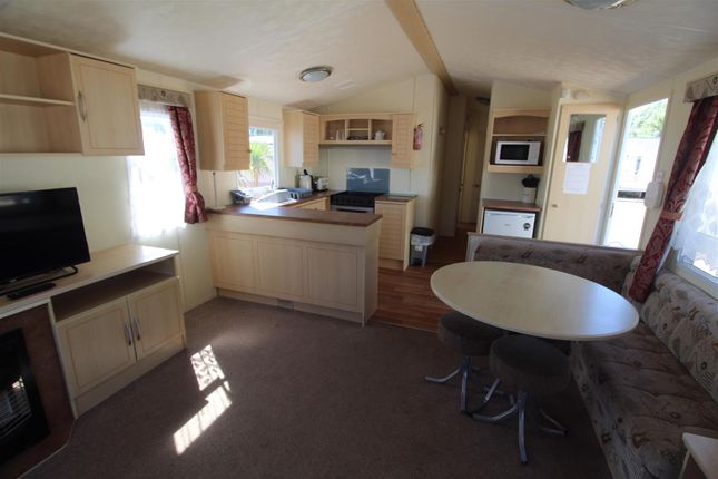 Mobile/park home for sale in Breydon Waters, Butt Lane, Burgh Castle, Great Yarmouth
