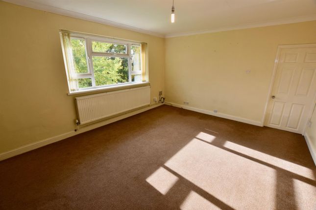 60, Packington Avenue, Coventry photo 2