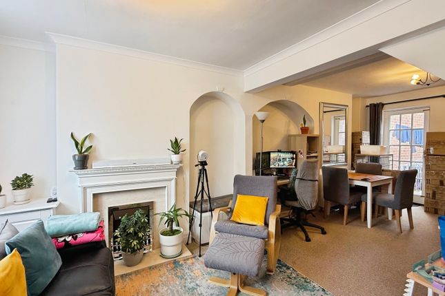 9, Prospect Square, Westbury photo 3
