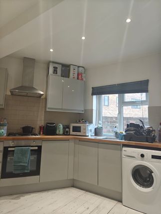 Flat for sale in Sumner Road, Croydon