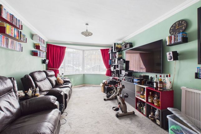 32,Durrington Gardens, The Causeway, Worthing photo 3