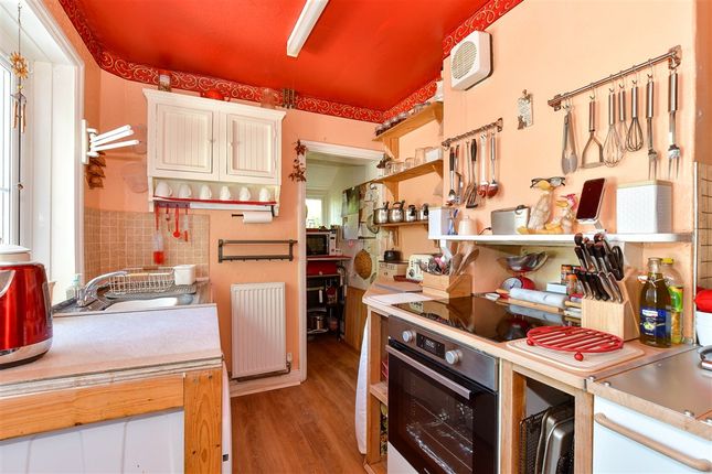 Manor Road Wroxall, Ventnor photo 3