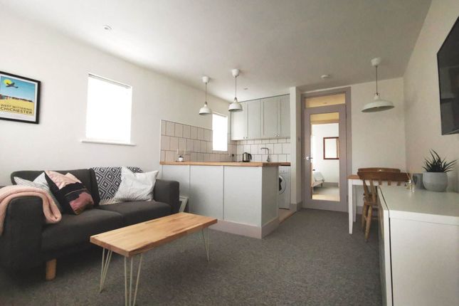 1, Rostock Court, Bracklesham Lane, Chichester photo 3