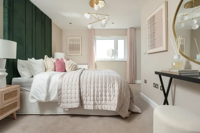 Taylor Wimpey - Auster Place at Brightwell Lakes