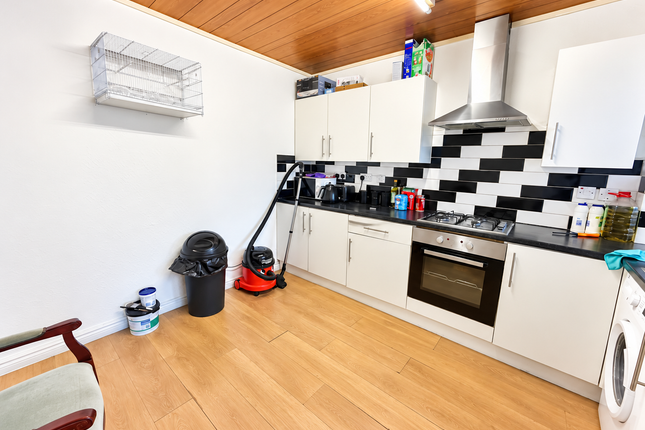 1, Cuthbert Road, Portsmouth photo 4
